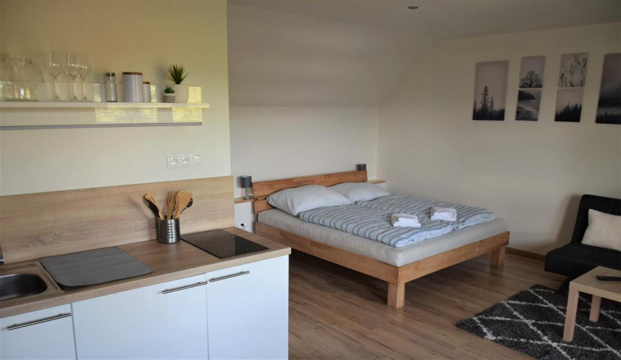 Ademi Apartments Smrecany Luaran gambar