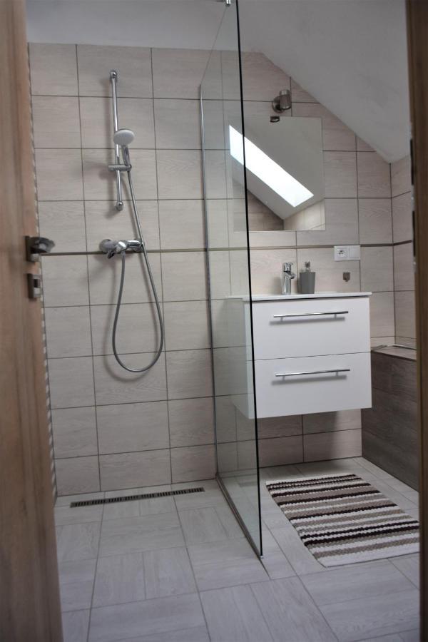 Ademi Apartments Smrecany Luaran gambar
