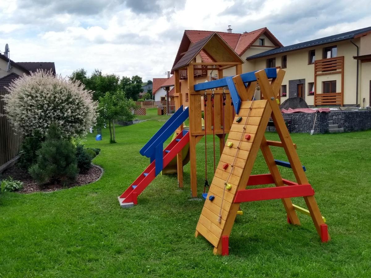 Ademi Apartments Smrecany Luaran gambar